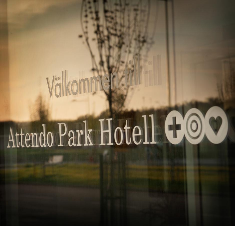 Attendo Park Hotell Huddinge Bagian luar foto