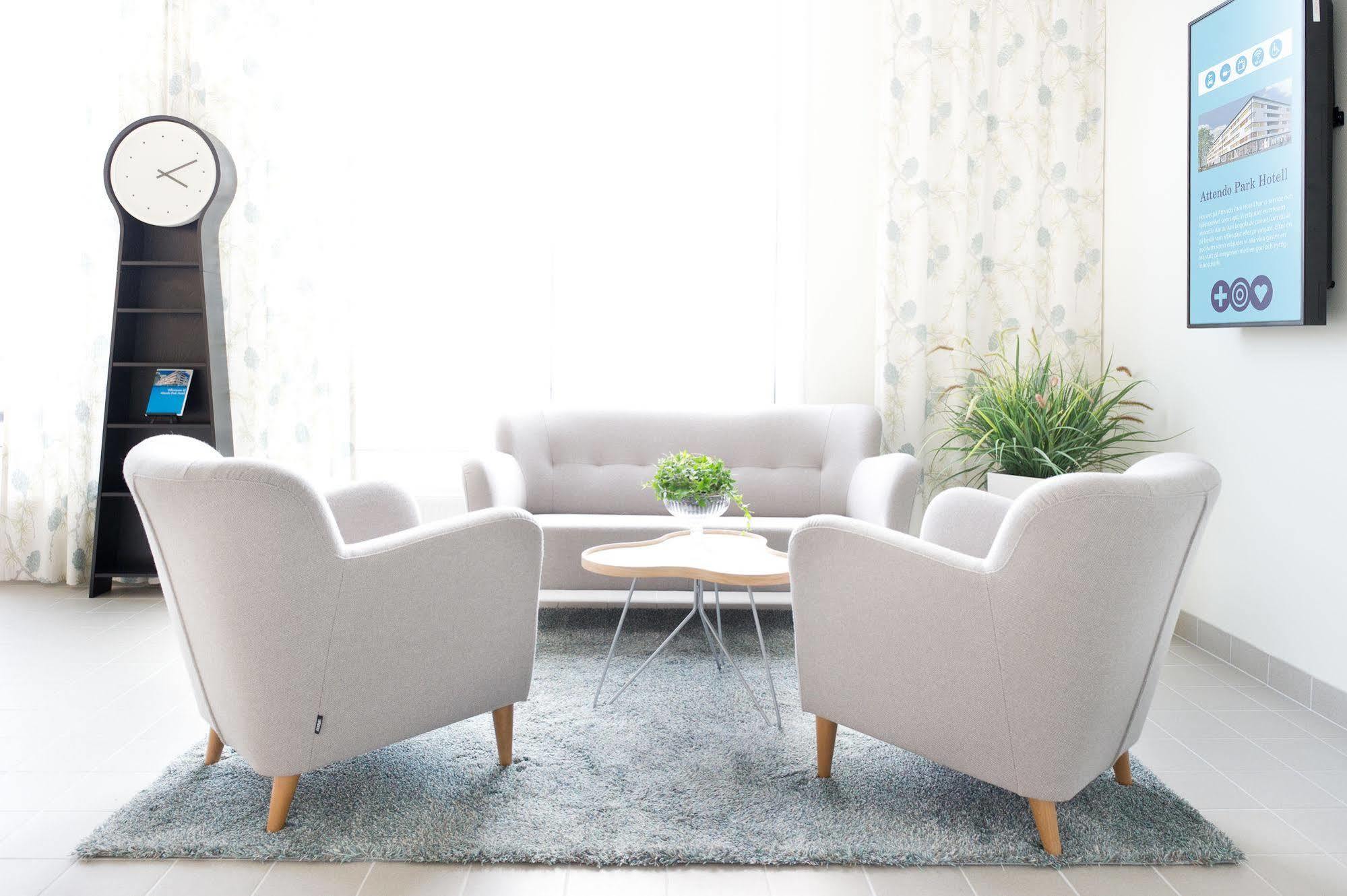Attendo Park Hotell Huddinge Bagian luar foto